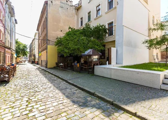 подобово на площі ринок 39 сам центр львова 公寓