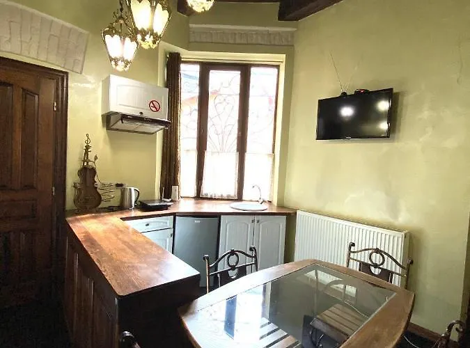 подобово на площі ринок 39 сам центр львова * 利沃夫