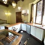 подобово на площі ринок 39 сам центр львова
