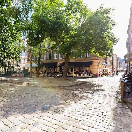 アパート подобово на площі ринок 39 сам центр львова *