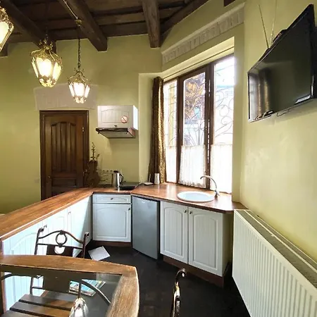 アパート подобово на площі ринок 39 сам центр львова *