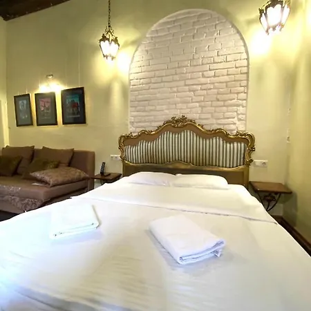 подобово на площі ринок 39 сам центр львова アパート