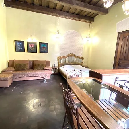 подобово на площі ринок 39 сам центр львова Apartamento Leópolis