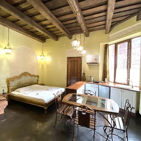 Apartamento подобово на площі ринок 39 сам центр львова