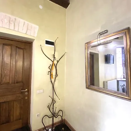 アパート подобово на площі ринок 39 сам центр львова *