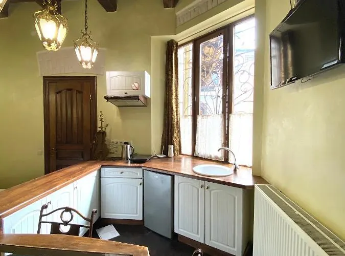 Apartamento подобово на площі ринок 39 сам центр львова *