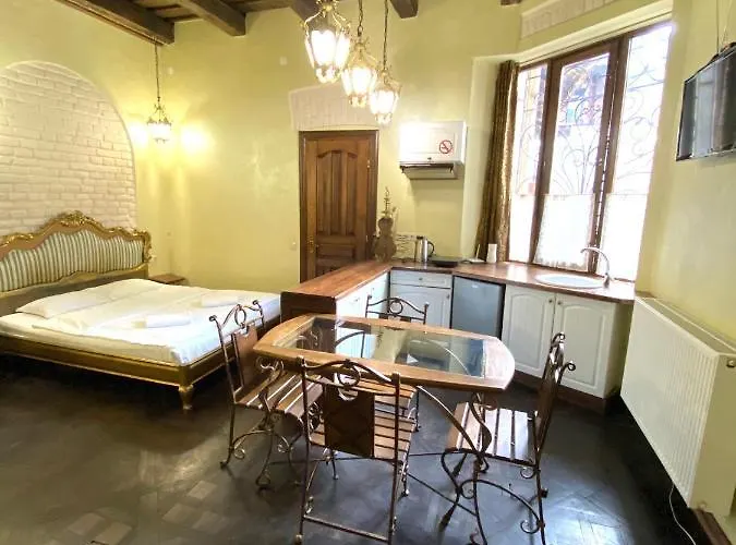 Apartamento подобово на площі ринок 39 сам центр львова Leópolis