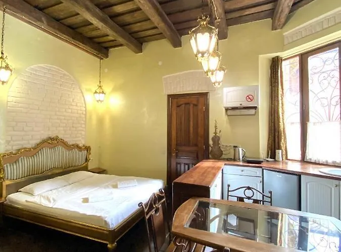 подобово на площі ринок 39 сам центр львова Apartamento