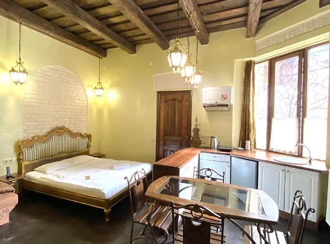 Apartamento подобово на площі ринок 39 сам центр львова