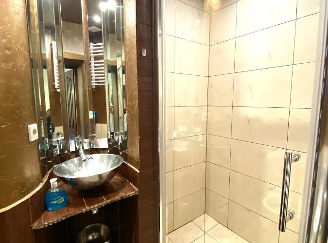 подобово на площі ринок 39 сам центр львова Apartamento