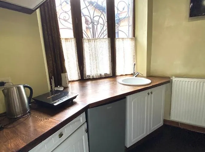 подобово на площі ринок 39 сам центр львова Apartamento *